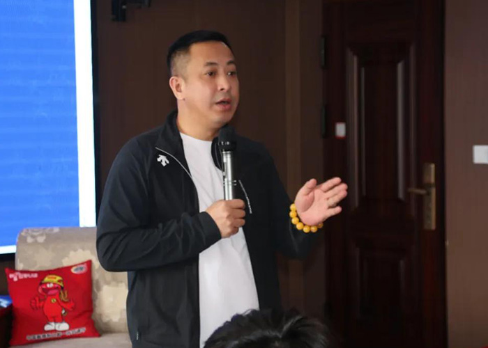 名师讲话.jpg